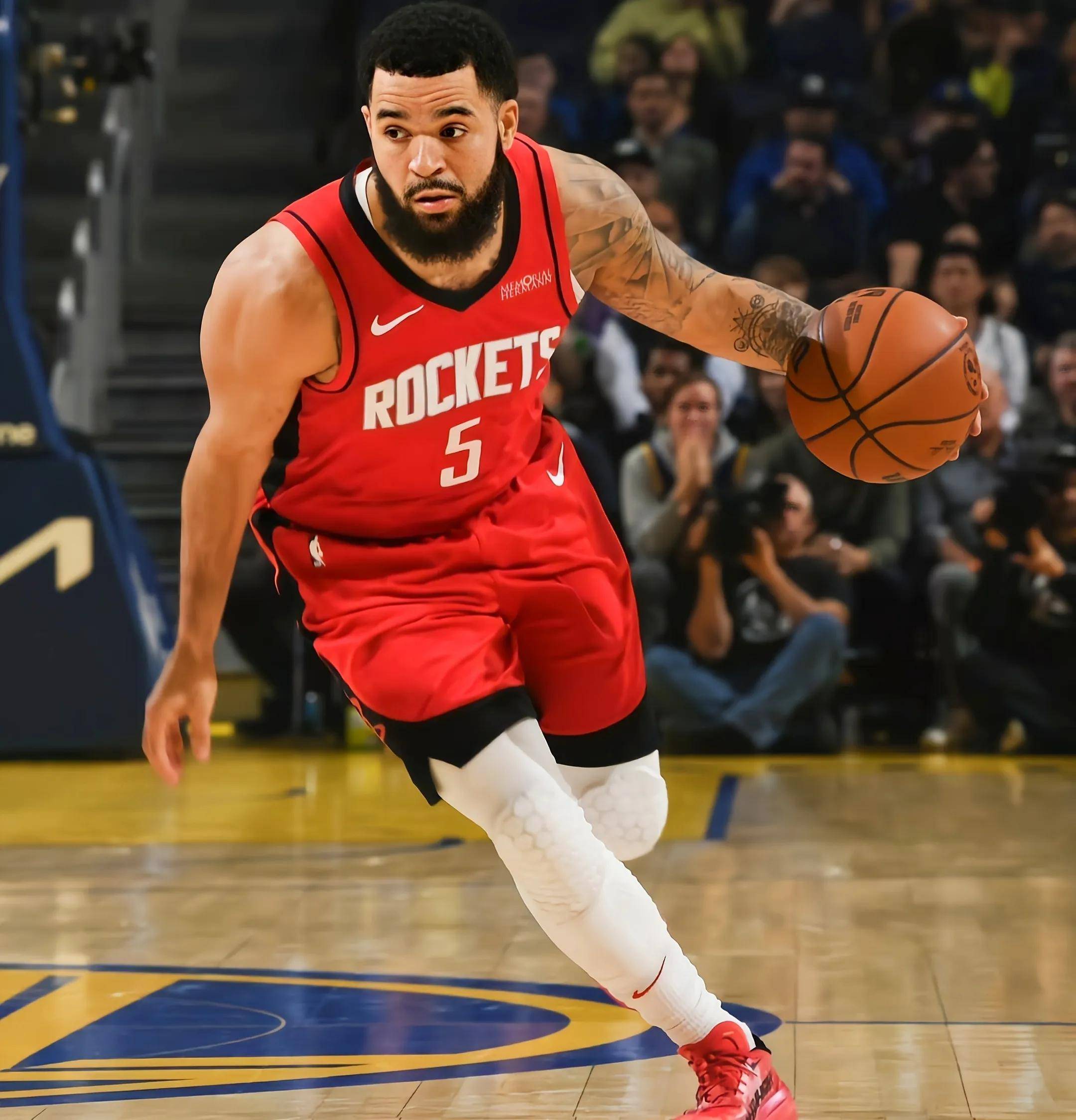 NBA梦之队胜出，勇士击败火箭取得西部决赛门票