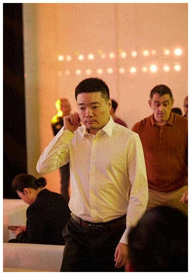 新人崭露头角，帮助球队逆袭胜出